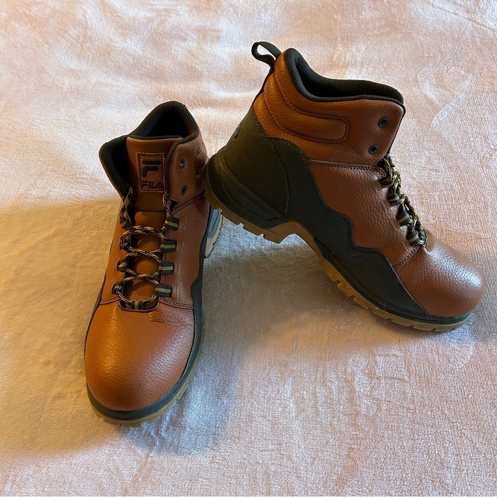 FILA Derail hiking boots brown and black size 10.5 outdoors granola